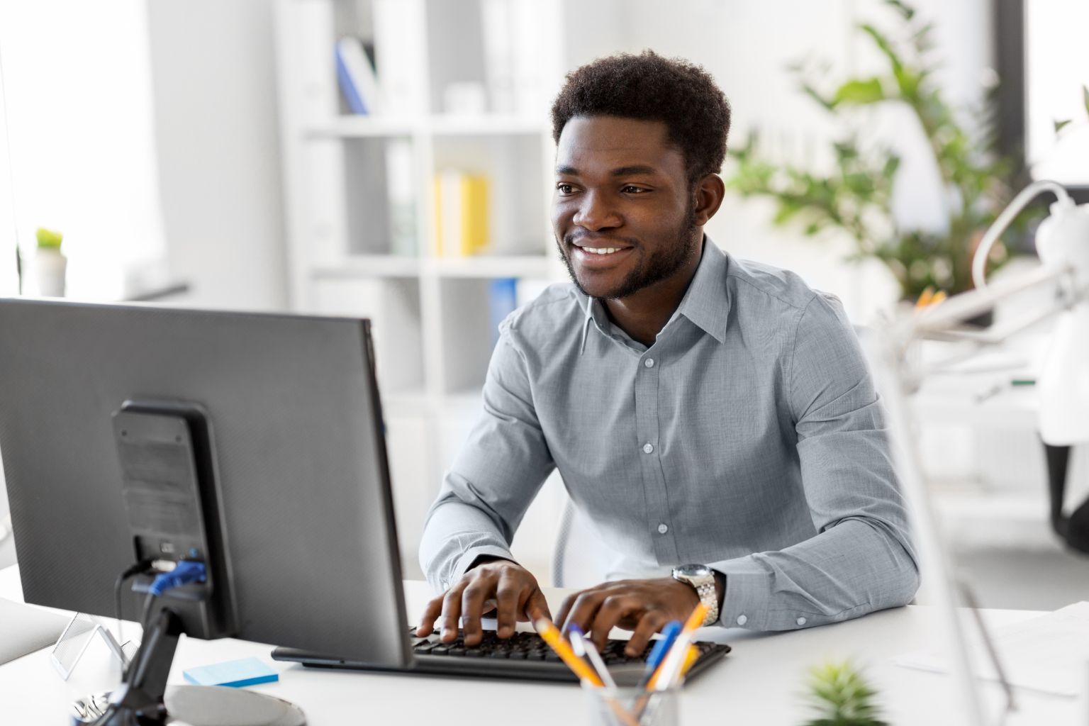 SchoolEdge CBT Desktop Suite interface illustration